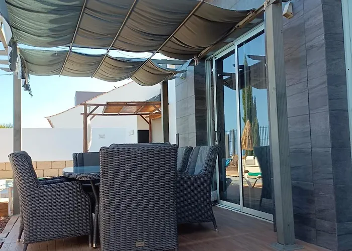 Luxury Sea Views Heated Pool Private Jacuzzi Wifi Bbq Parking Tennis Court *