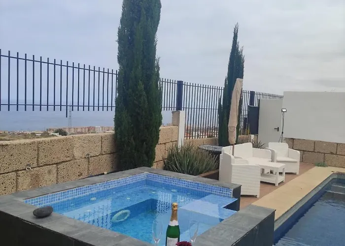 Luxury Sea Views Heated Pool Private Jacuzzi Wifi Bbq Parking Tennis Court * Candelaria