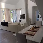 Luxury Sea Views Heated Pool Private Jacuzzi Wifi Bbq Parking Tennis Court *