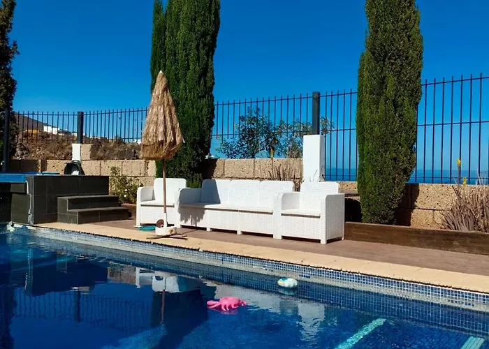 Luxury Sea Views Heated Pool Private Jacuzzi Wifi Bbq Parking Tennis Court Villa *