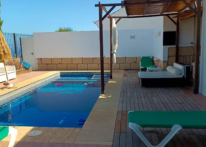Villa Luxury Sea Views Heated Pool Private Jacuzzi Wifi Bbq Parking Tennis Court *